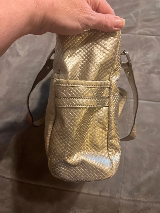 Metallic Gold Python-Texture purse - Picture 8 of 9